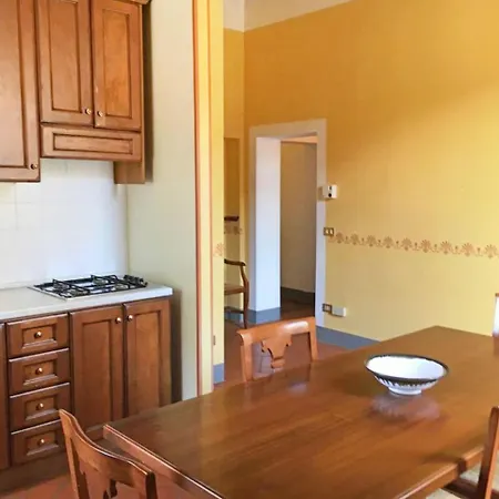 Διαμέρισμα Locazione Turistica Luisa.2 *